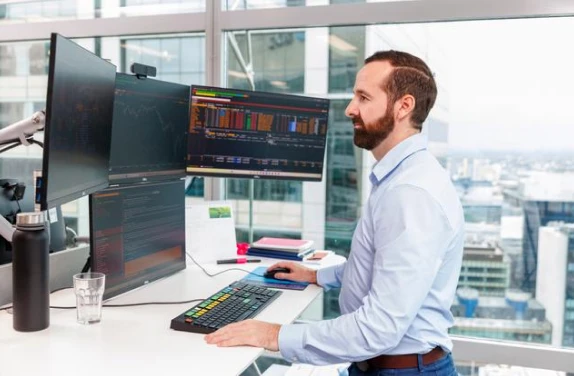 Man working in the office